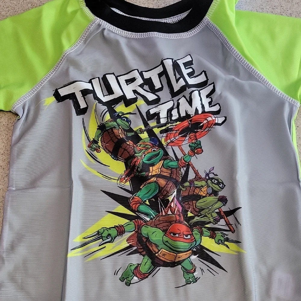 Nickelodeon Teenage Mutant Ninja TurtlesRashguard & Trunk Set Size 4/5 NWT